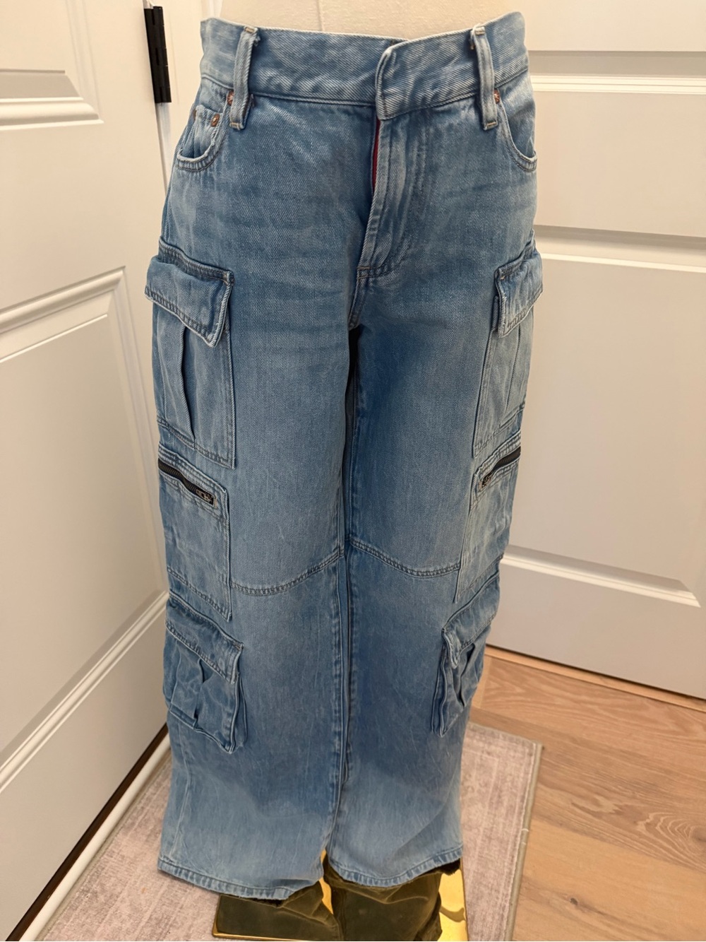 Alice + Olivia Cay Baggy Denim Cargo Jeans